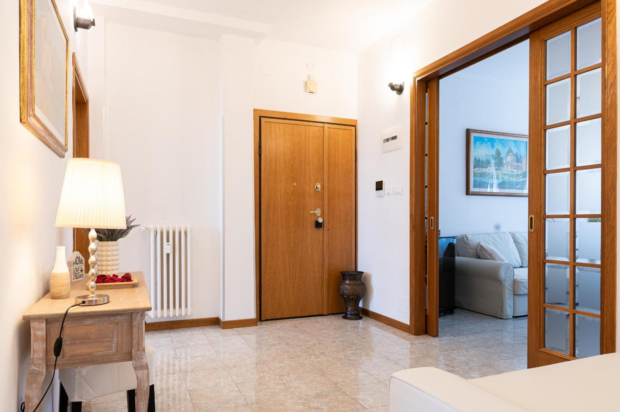 Godi Fiorenza Suite - Duomo A 15 Minuti E Aeroporto A 4 Minuti Con Tramvia T2 Florence Ngoại thất bức ảnh